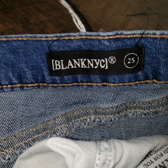 BLANKNYC Denim Women's  Miniskirt,  Size 25 - Picture 4 of 7